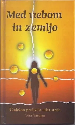 med nebom in zemljo čudežno preživela udar strele 730 1