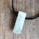 Obesek akvamarin - neobdelan