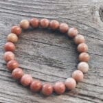 Zapestnica rodonit okrogli kristali