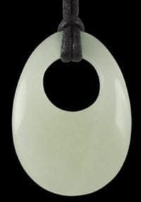 Obesek kitajski žad (serpentin)