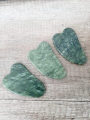 Gua sha kamen za masažo obraza Japonski žad