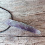 Obesek ametist - neobdelan